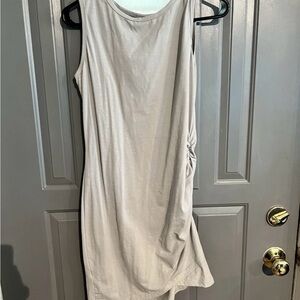 Women's Medium Sleeveless Dress
